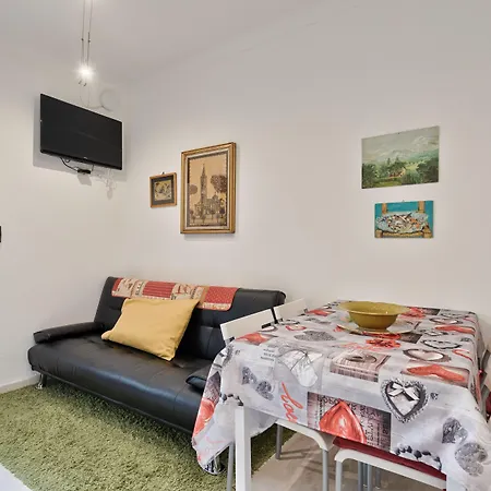 Porta Palazzo Cozy Apartment Turin